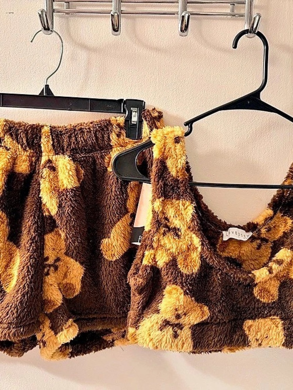 Love PoeM Claire-04S Faux Fur Animal Print Set Size Large NWT